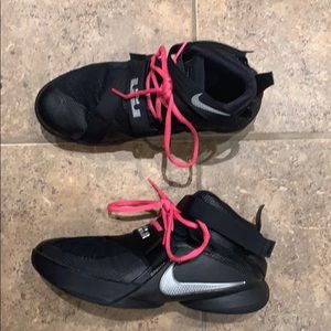 Black Youth Nike Lebron Basketball Sneakers